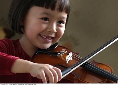 腿部白癜风该如何治疗